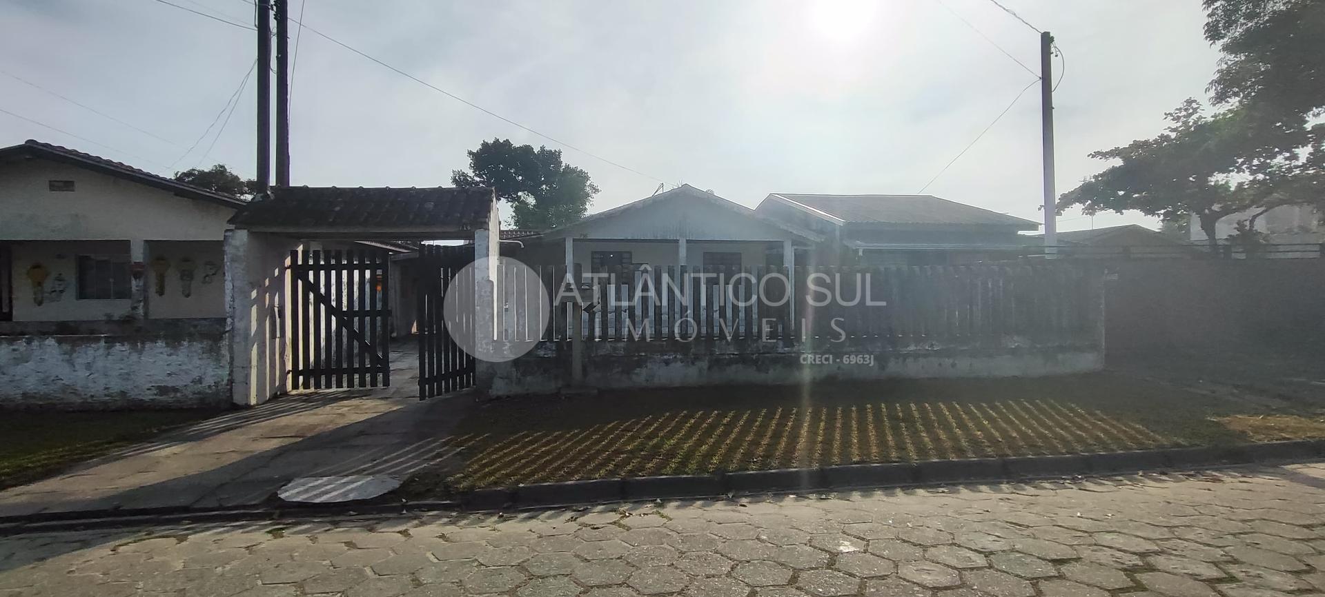 Casa a venda no Balneário praia de Leste a 850 metros do Mar