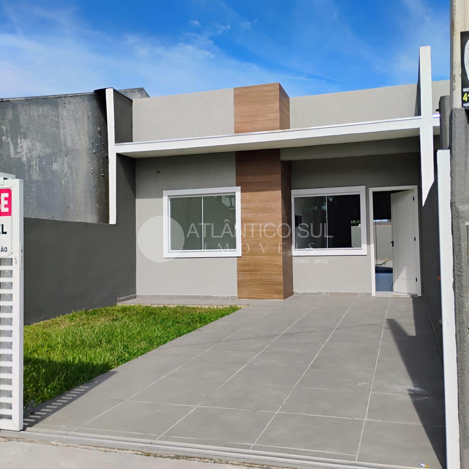 Casa à venda com piscina no litoral, IPACARAI, MATINHOS - PR