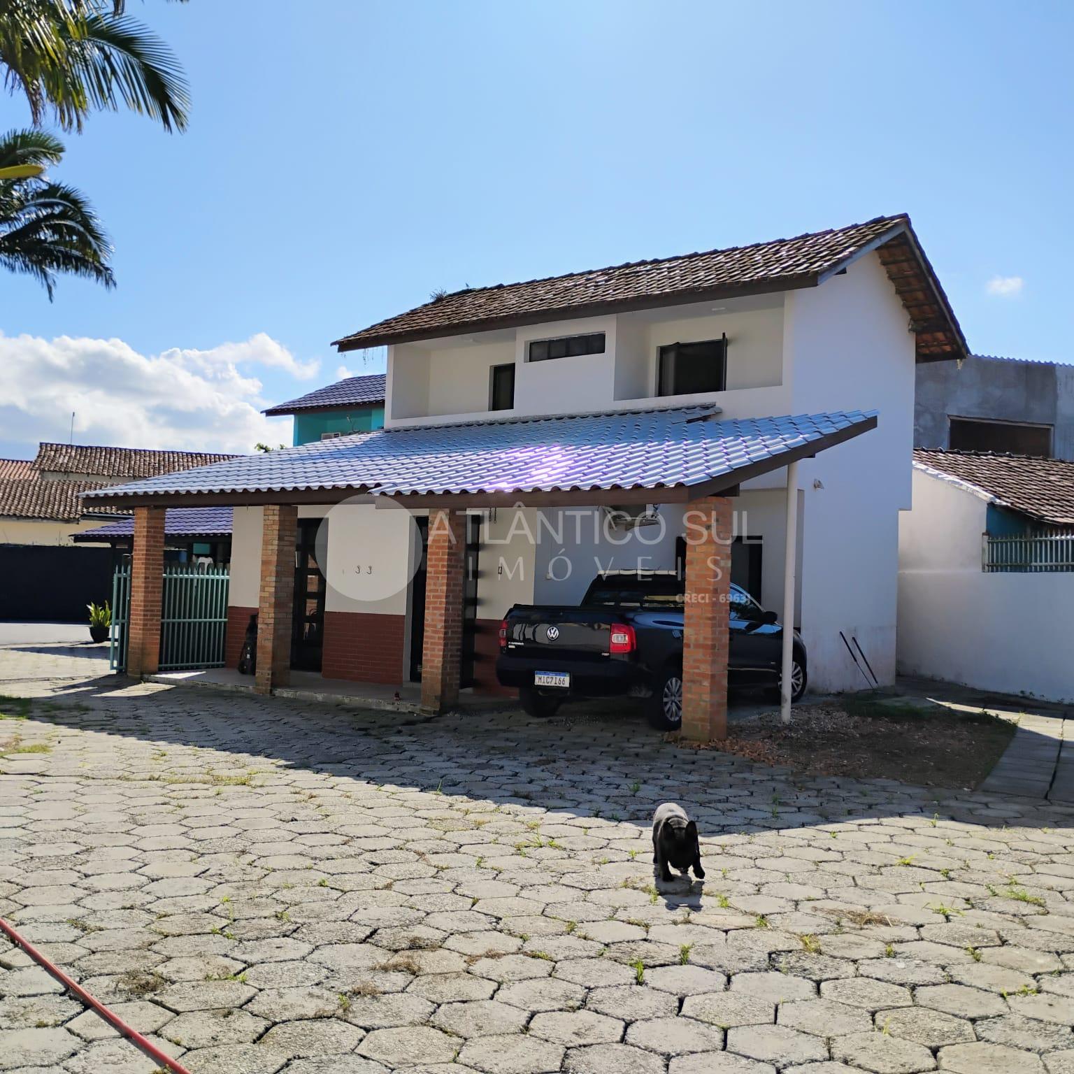 Duas residência no mesmo terreno, Pereque, MATINHOS - PR