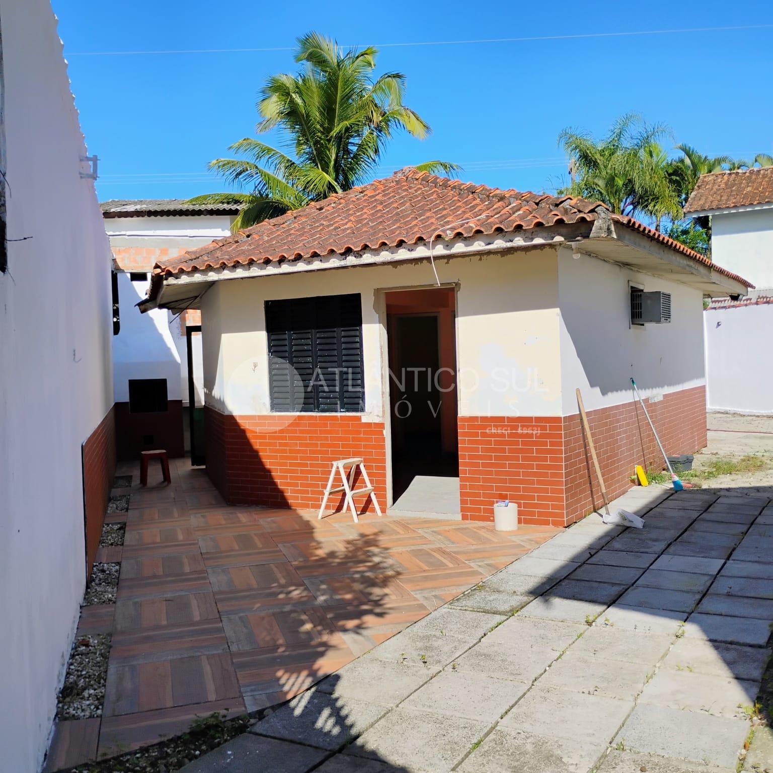 Investimento à venda, a 200m do mar Pereque, MATINHOS - PR