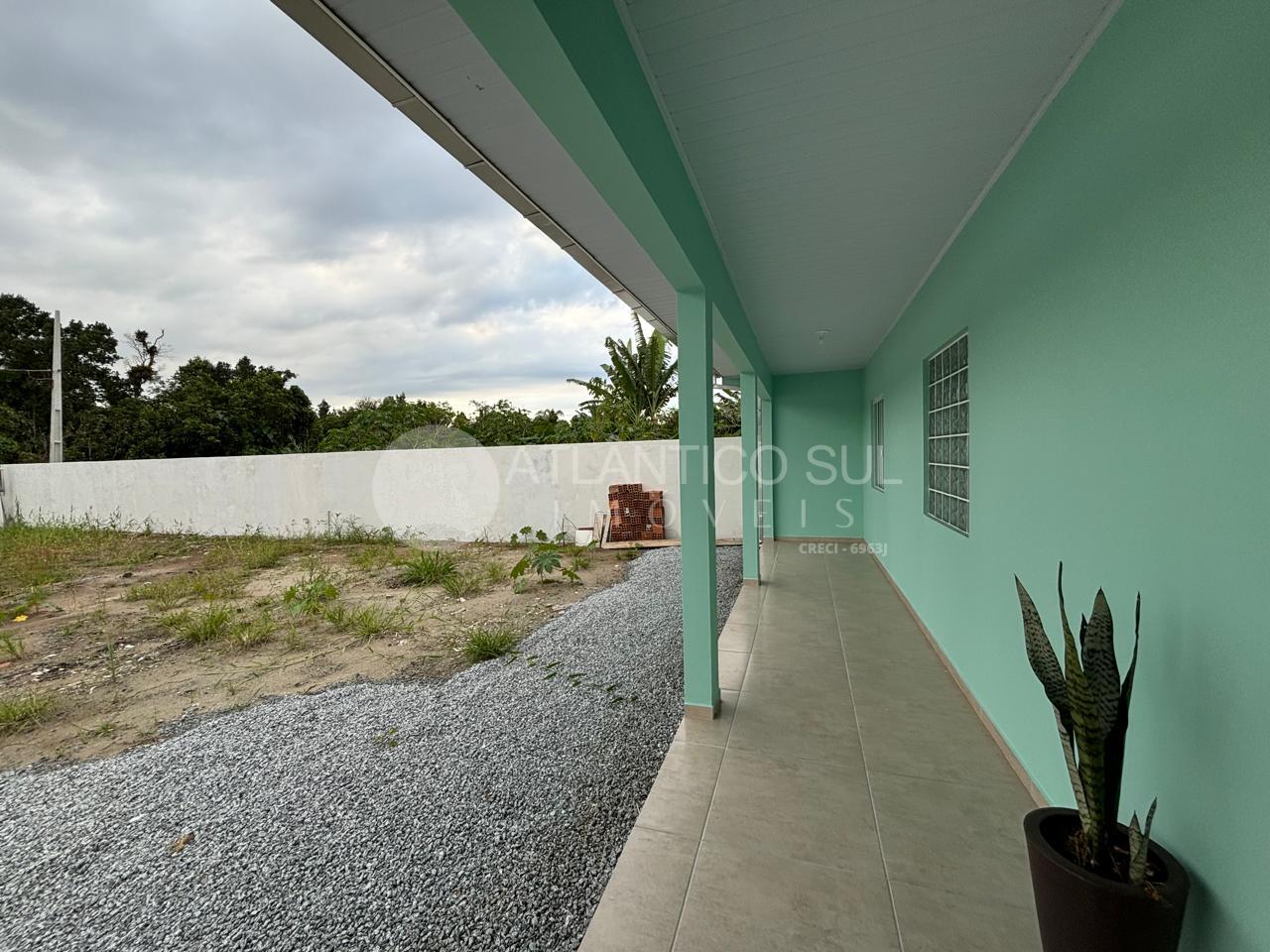 Casa com amplo terreno à venda, Praia de Leste, PONTAL DO PARA...