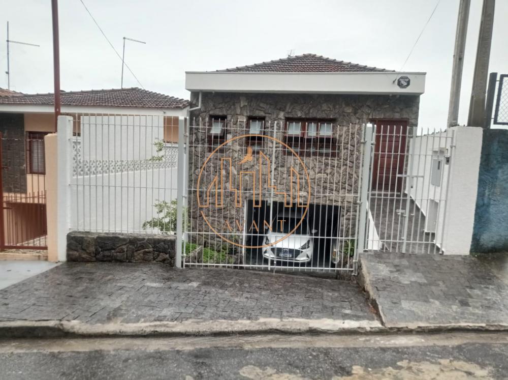 Sobrado 3 dorm sendo 1 suíte Centro de Jacareí - SP