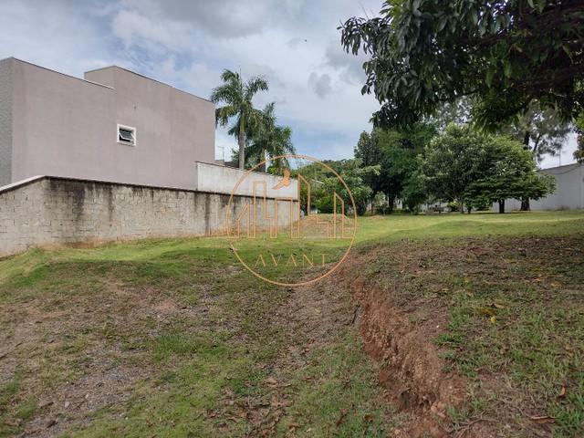 Terreno à venda no Condomínio Jardim Coleginho em JACAREI - SP...