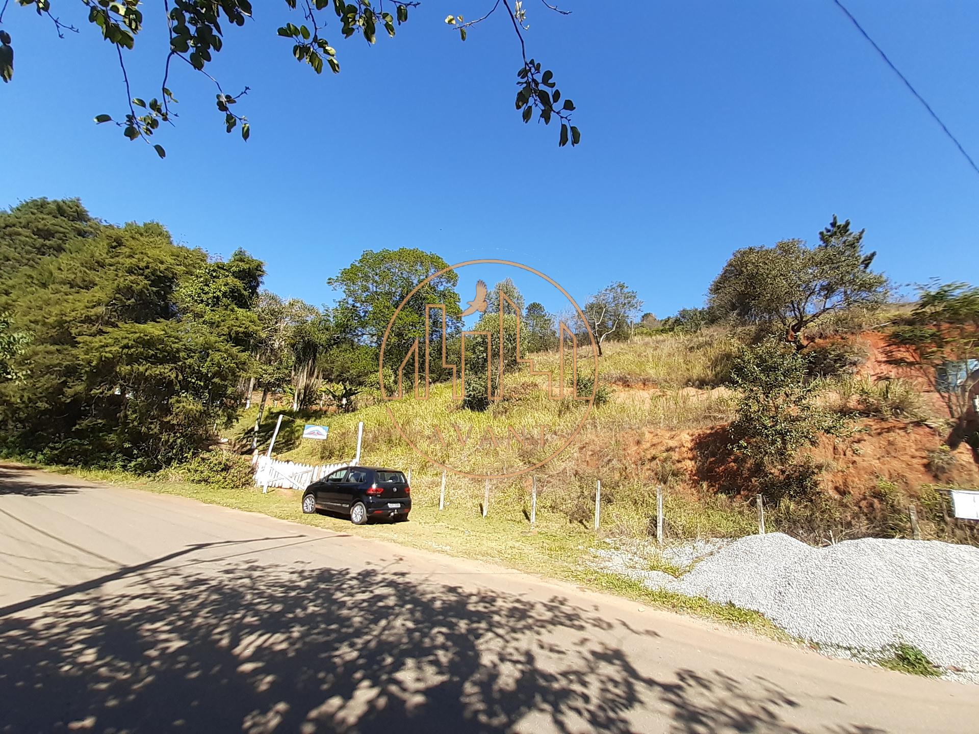 Terreno à venda no Terras de San Nicolau em SANTANA DE PARNAIB...