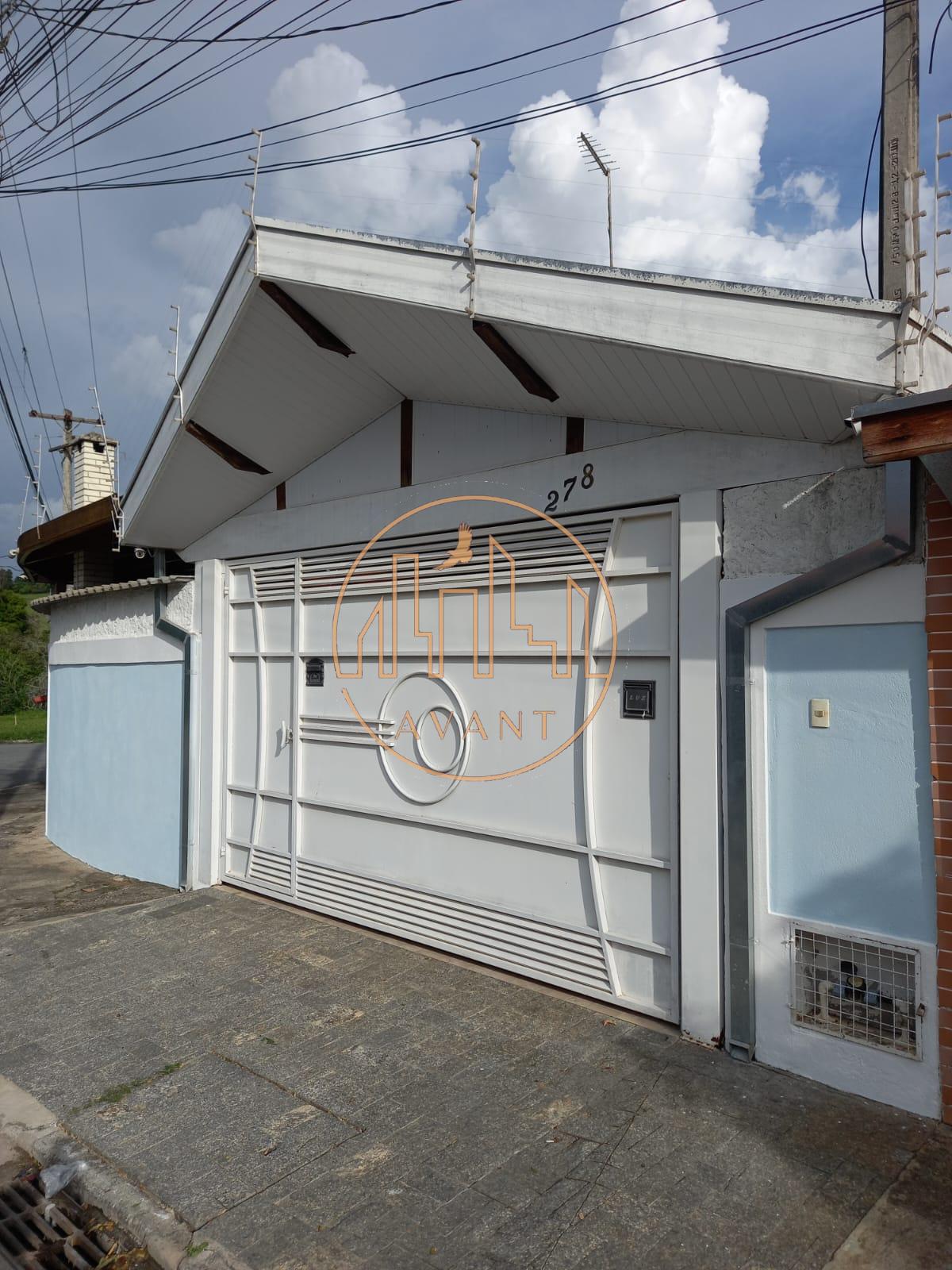 CASA LINDA COM PISCINA E ÁREA GOURMET