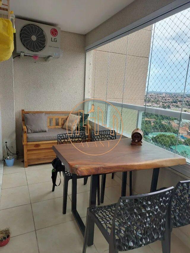 BELO APARTAMENTO 2 DORMITÓRIOS SENDO 1 SUITE VARANDA COM VIDRO...