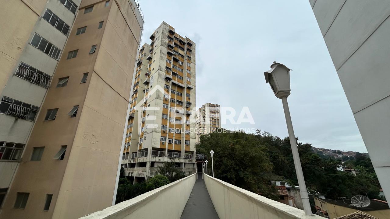 Apartamento à Venda por R 340.000,00 com 2 quartos, no Centro,...