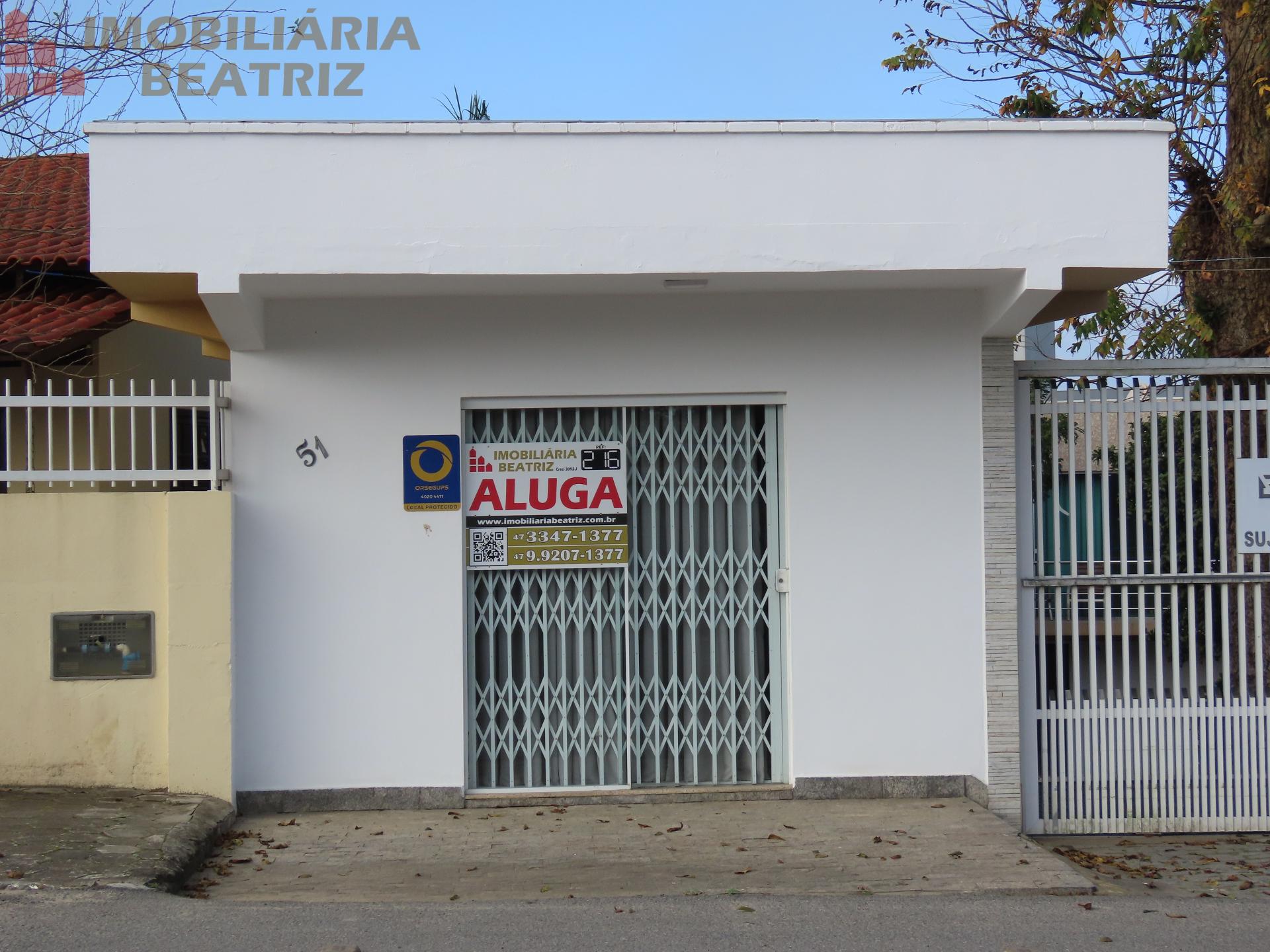 SALA COMERCIAL MEDINDO 20M  LOCALIZADA NO CENTRO DE PENHA SC.