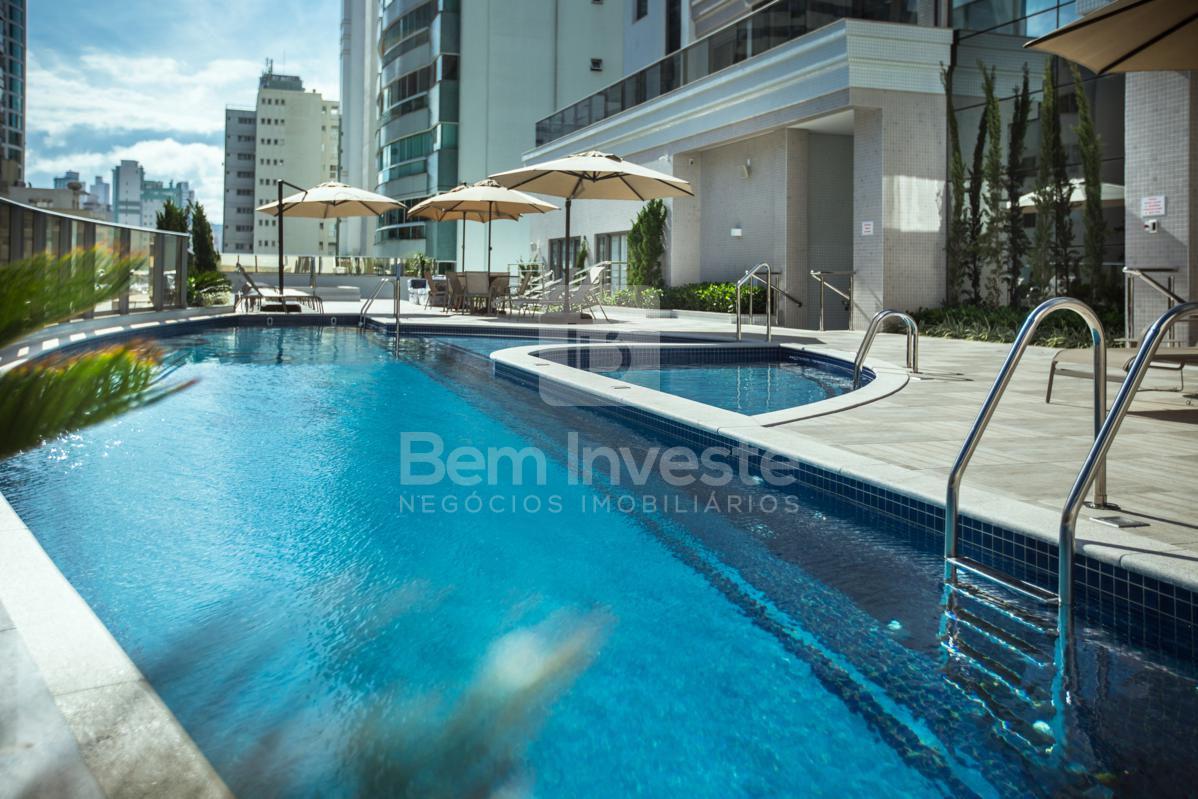 Apartamento à venda em Balneário Camboriú Luxuoso