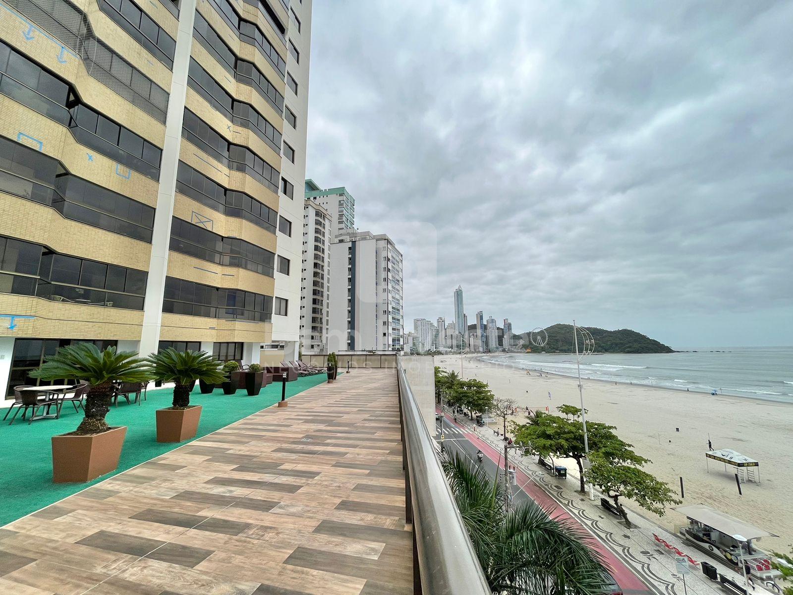 Apartamento à venda em Balneário Camboriú Vista Mar