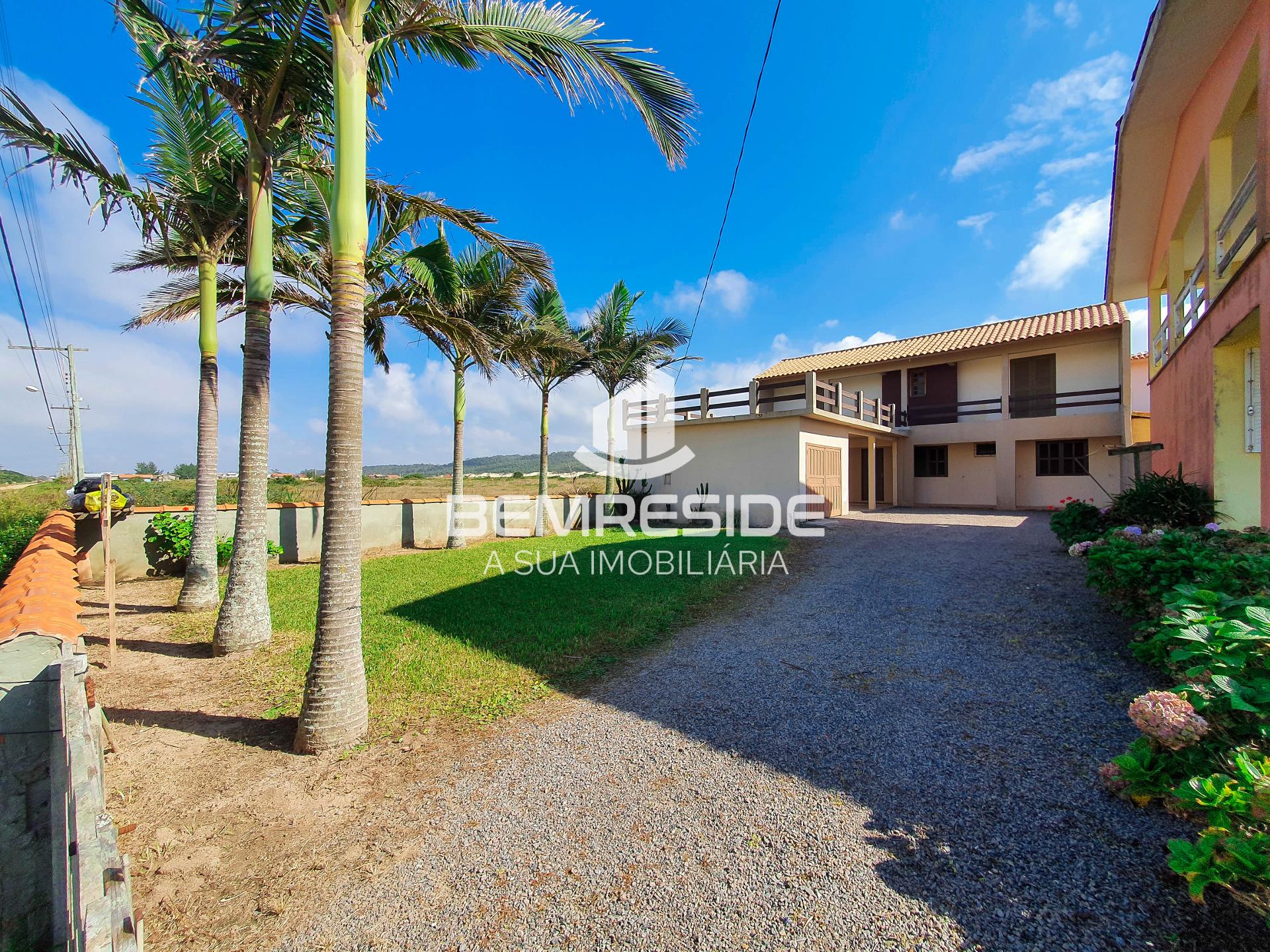 Casa com vista para o mar no balneário campo bom