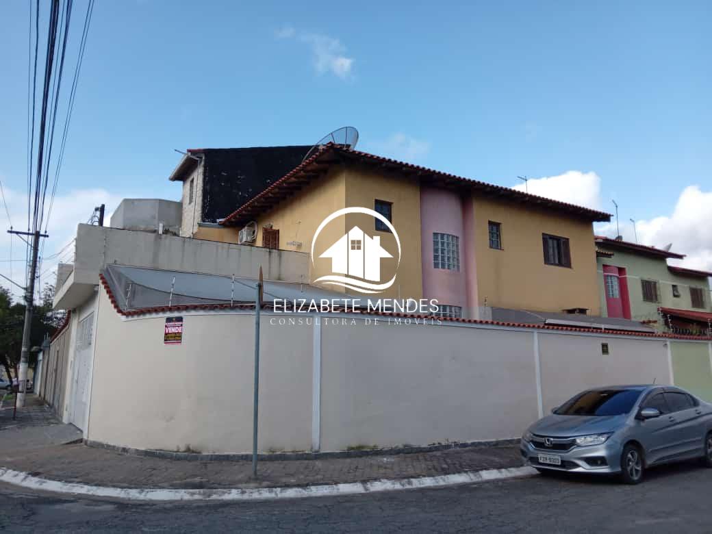 Sobrado à venda com 3 quartos, 144m² - Foto 1