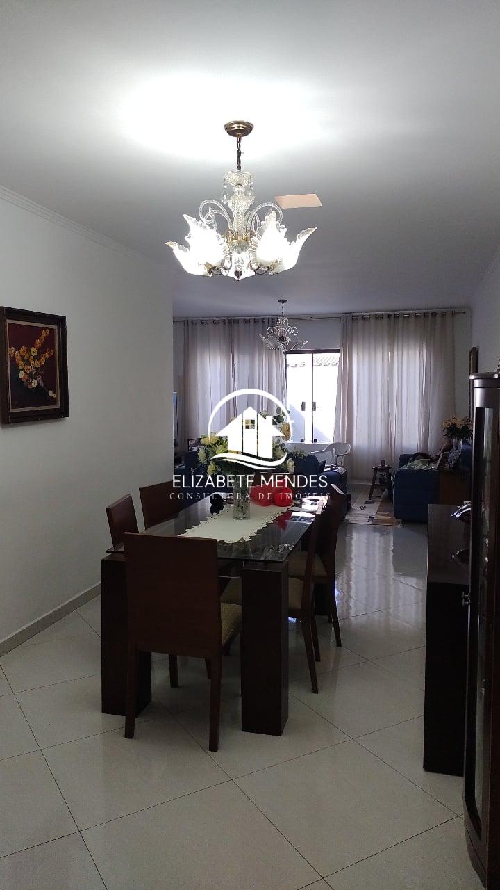 Casa à venda com 3 quartos, 180m² - Foto 6