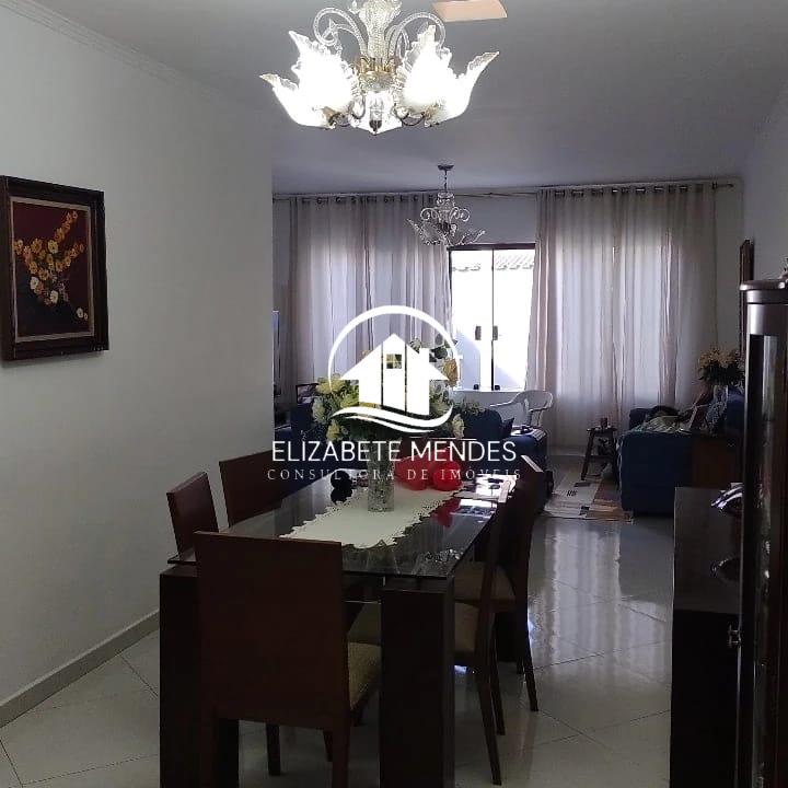 Casa à venda com 3 quartos, 180m² - Foto 8