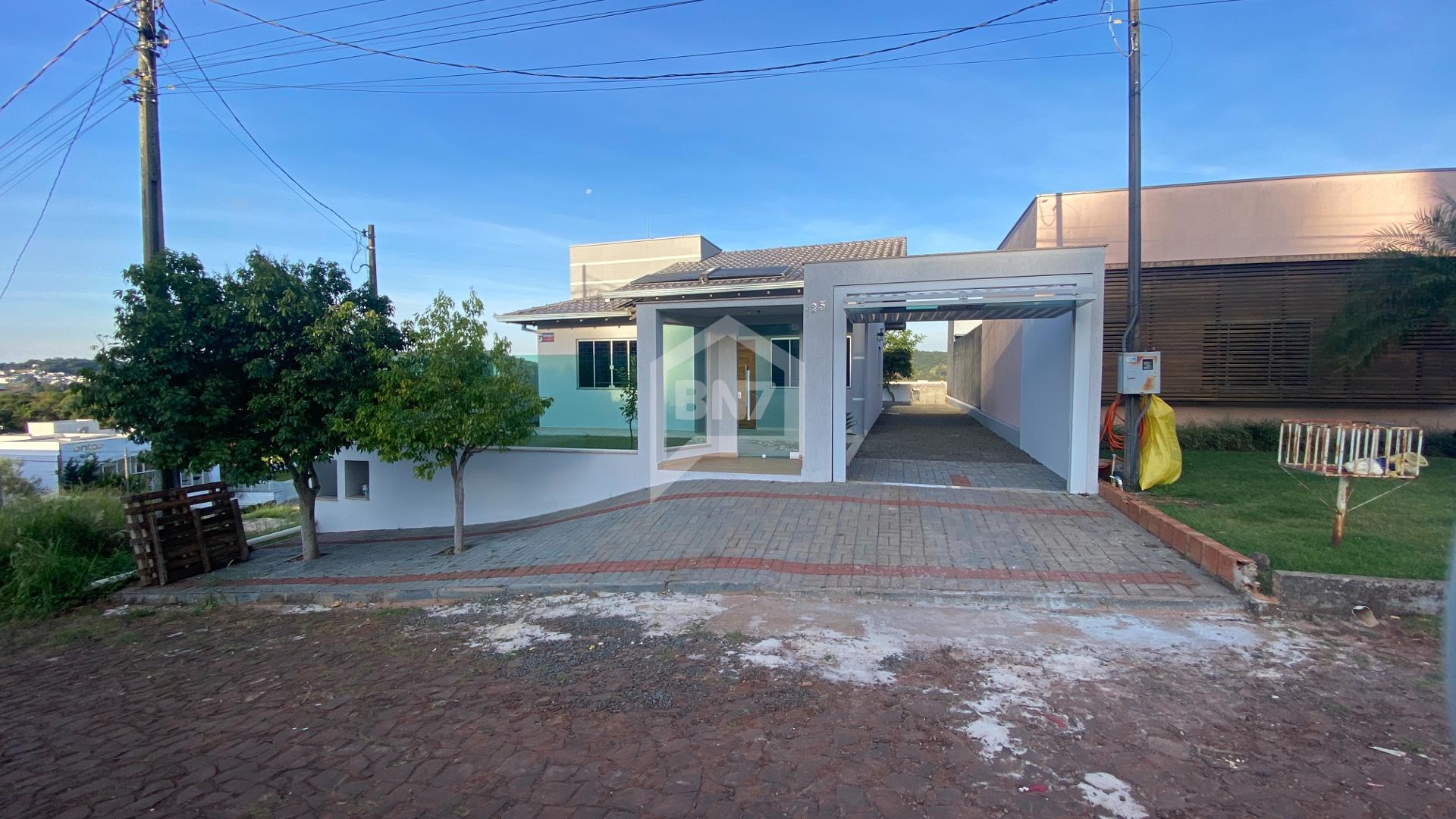 Casa para Loca??o-Venda no Bairro ?gua Branca Su?te mais 2 Qua...
