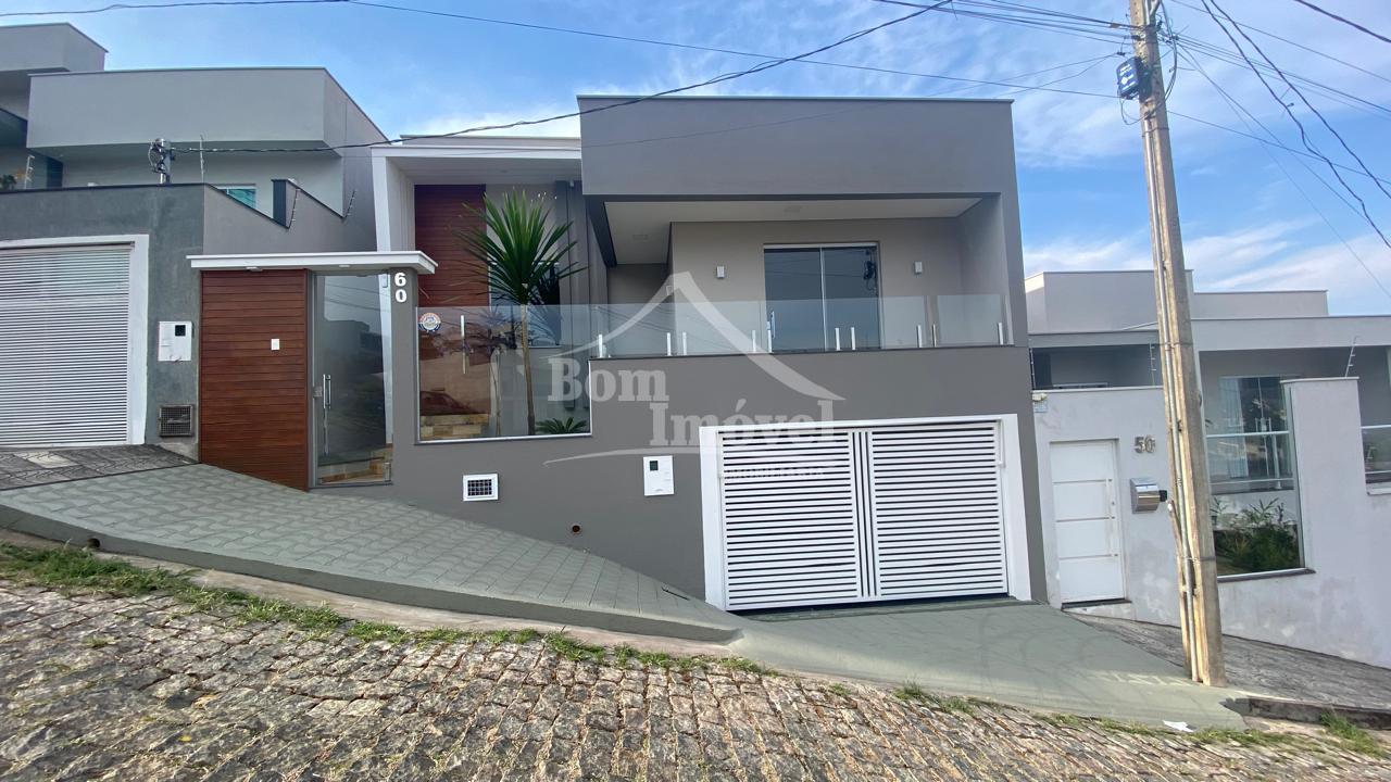 Casa com 3 dormitórios sendo 1 suíte no bairro Bela Vista em C...