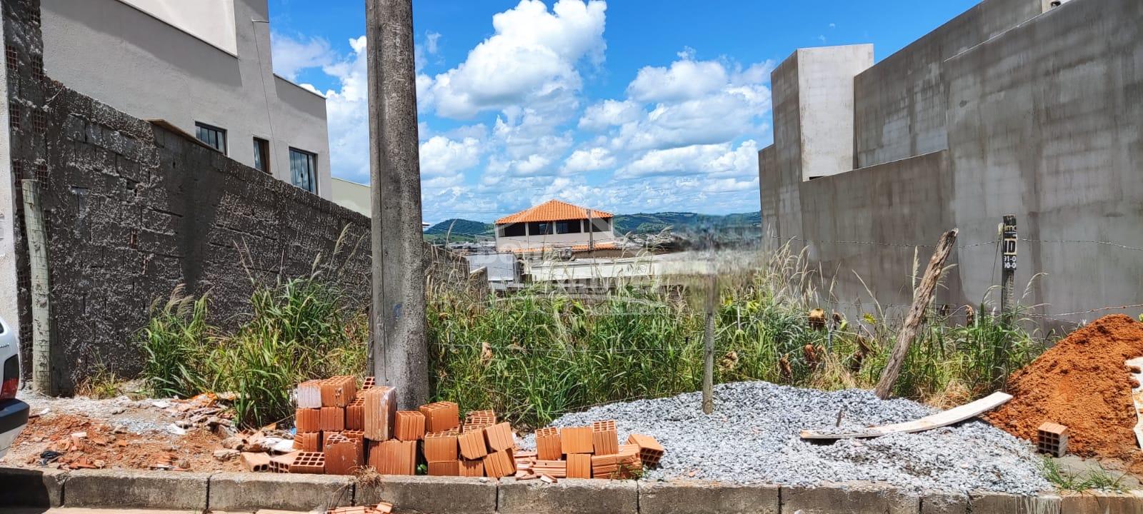 Lote plano de 252m  no Bairro Panorama em Campo Belo - MG