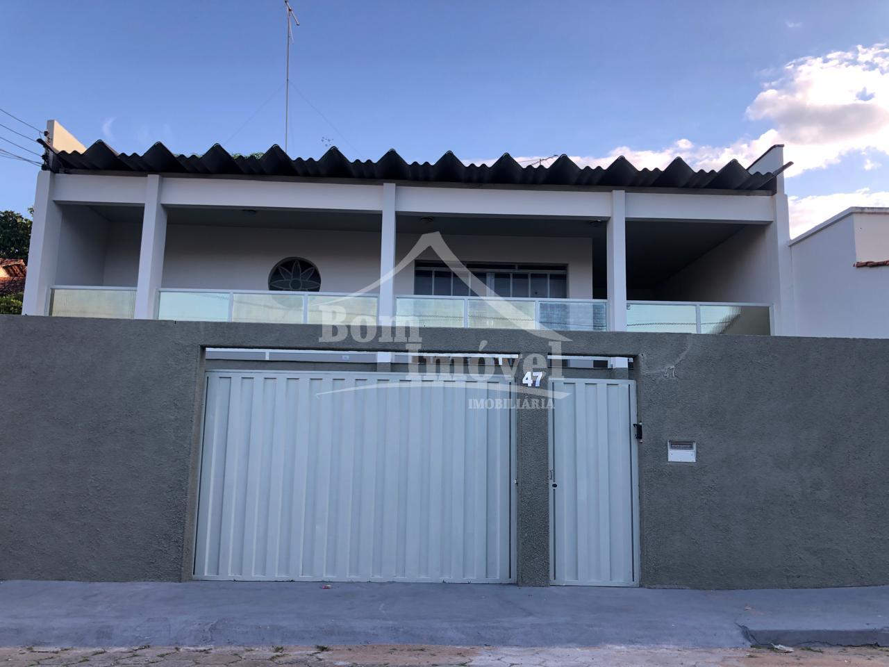 Casa a venda com 4 quartos, sendo 1 suíte no bairro  Vila Etna...