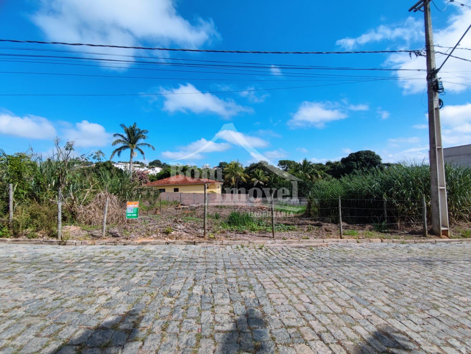 Lote Plano Muito bem localizado no Bairro Jardim Brasil Vilela...