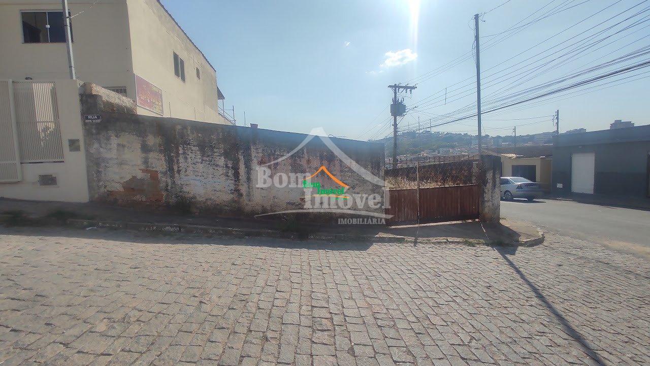 LOTE NO BAIRRO VILA AMAURI CAMPO BELO MG