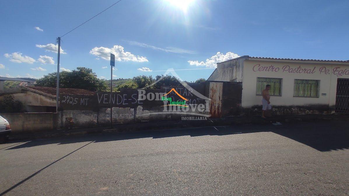 LOTE NO SÃO BENEDITO EM CAMPO BELO MG