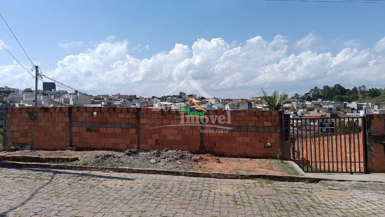 CASA NO BAIRRO BELA VISTRA EM CAMPO BELO MG