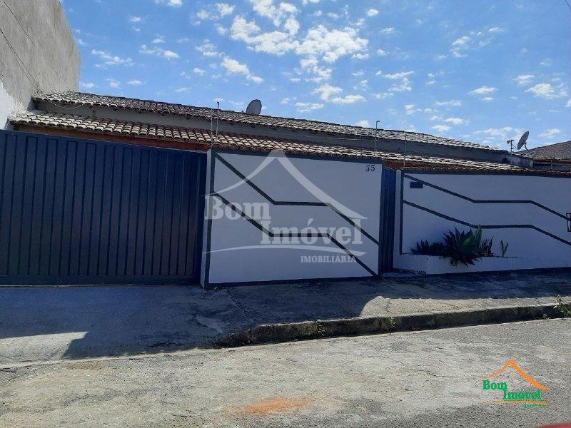 Casa em Campo Belo no Bairro Centenário