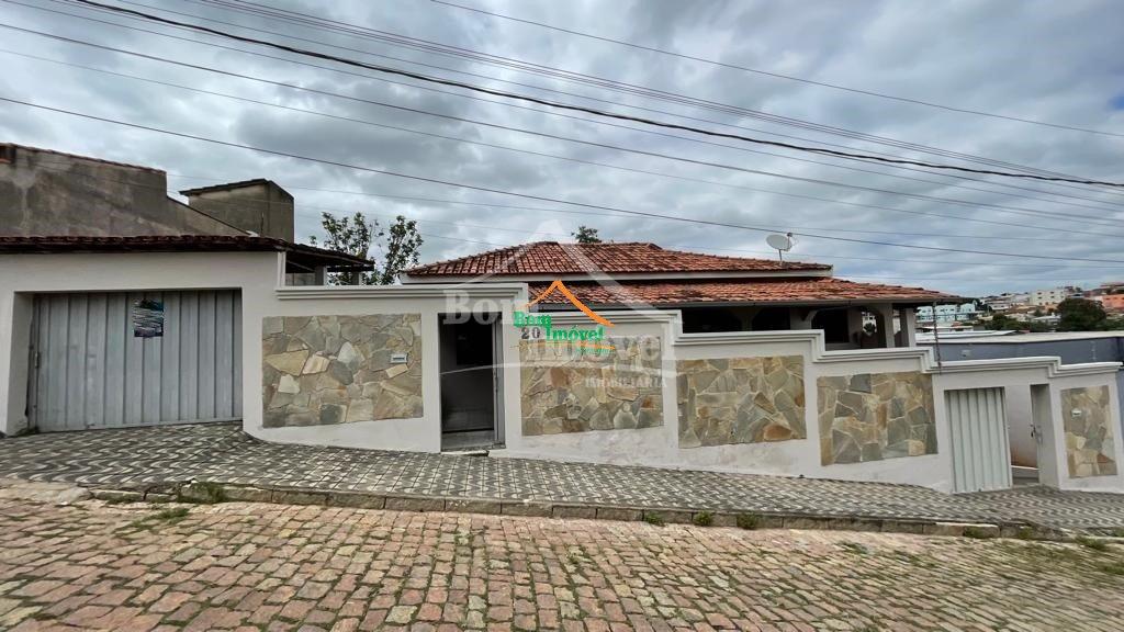 Excelente casa no bairro São Francisco em Campo Belo MG,  próx...