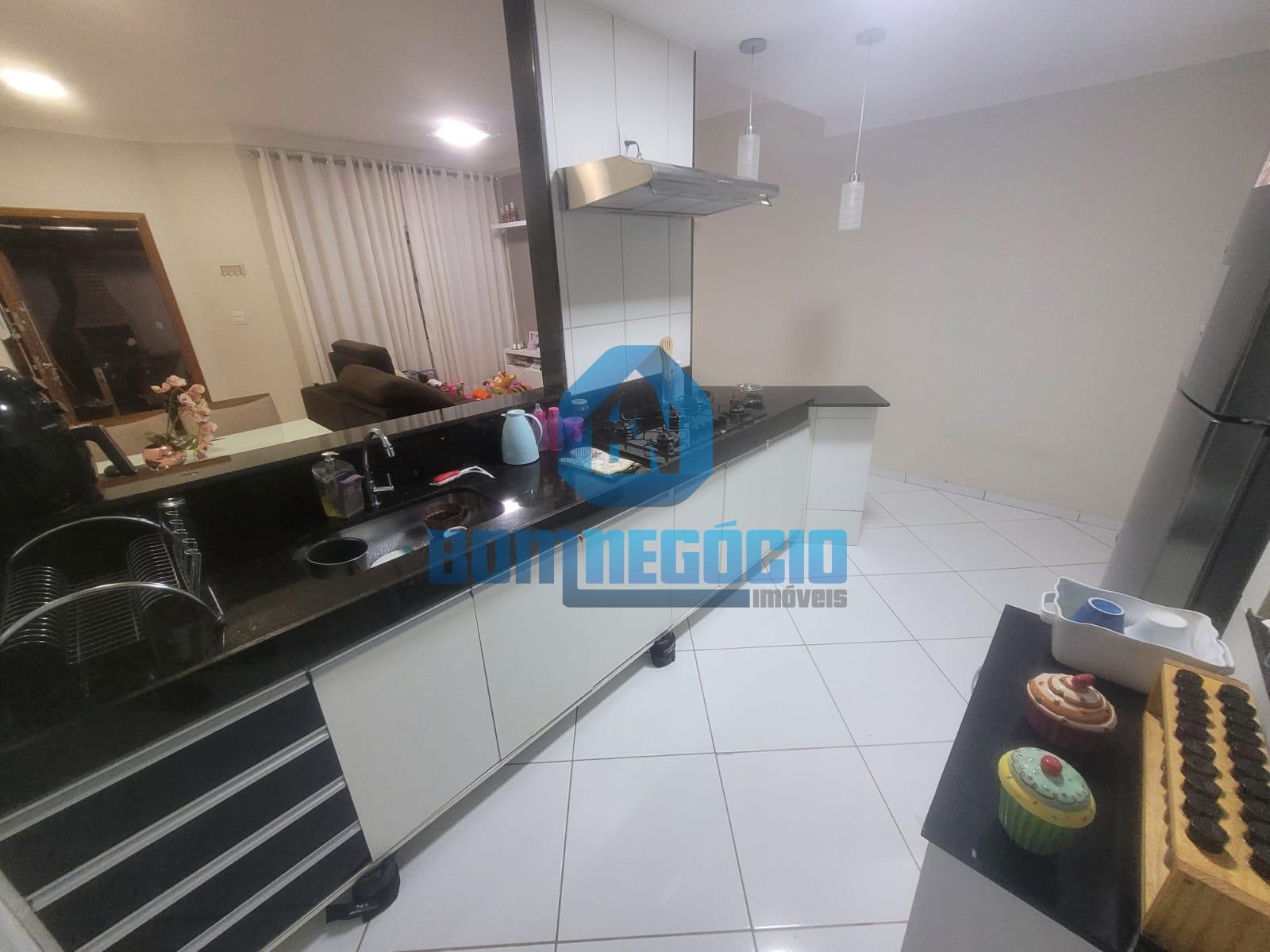 Casa com 2 dormitórios à venda, SANTOS DUMONT I, GOVERNADOR VA...