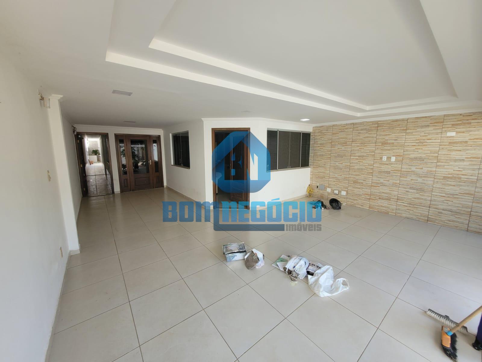 Casa com 3 dormitórios à venda, SANTOS DUMONT I, GOVERNADOR VA...
