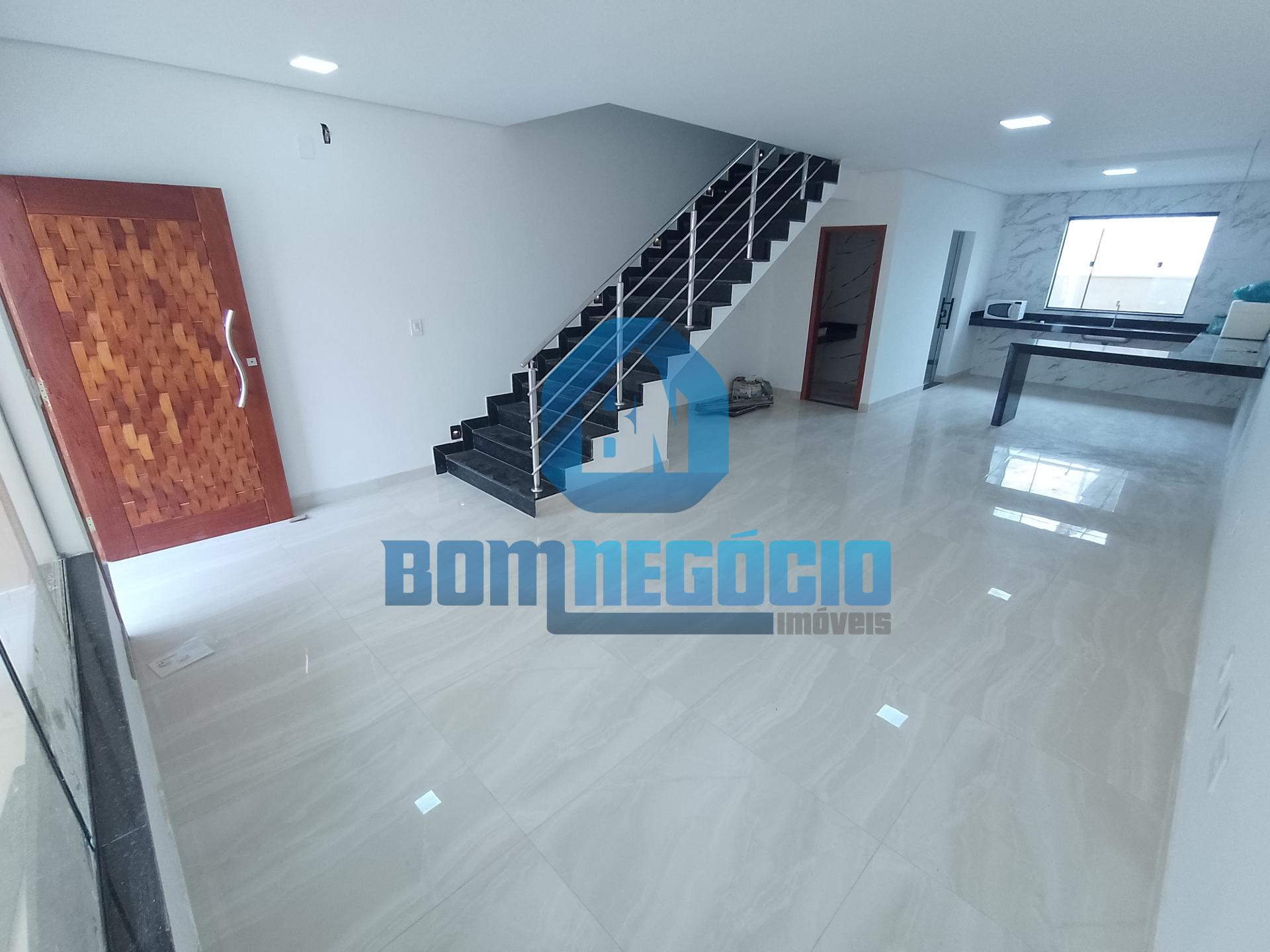 Casa Duplex à venda 120m² de área construída, CASTANHEIRAS, GO...