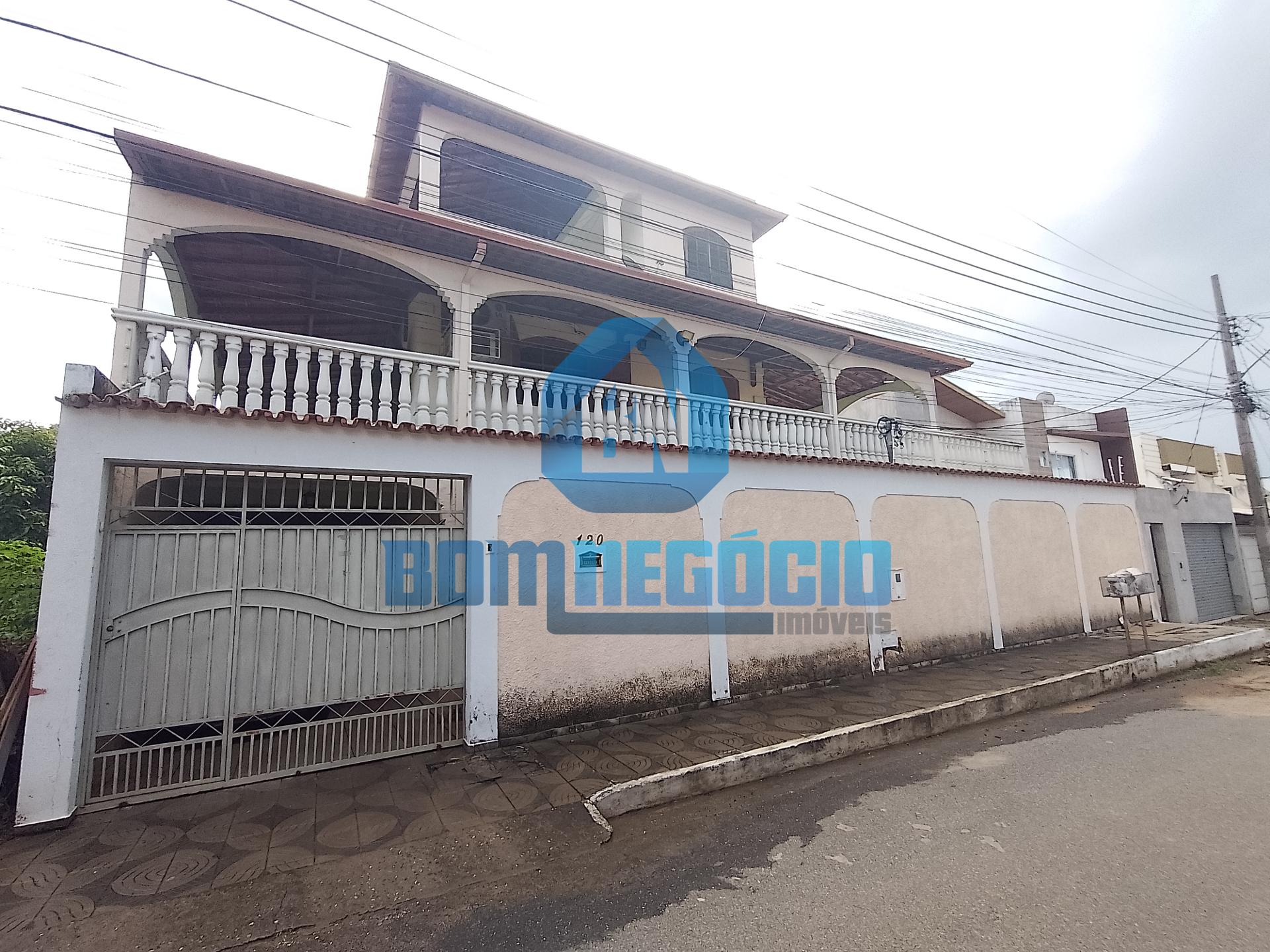 Casa com 3 pavimentos à venda, bairro ELVAMAR, GOVERNADOR VALA...