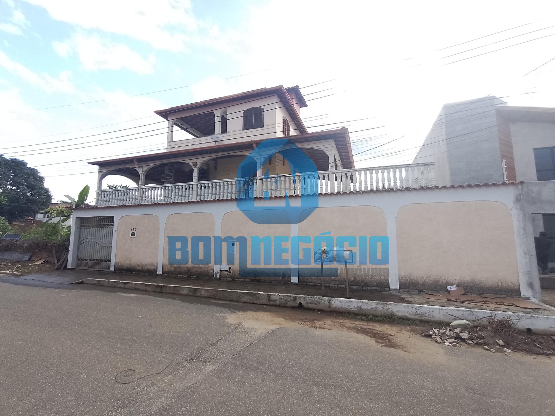 Casa com 3 pavimentos à venda, bairro ELVAMAR, GOVERNADOR VALA...