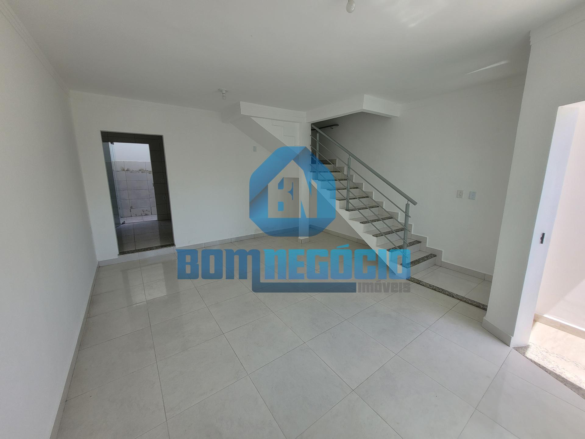 Casa com 2 quartos, 2 banheiros e garagem à Venda, Nova Vila B...