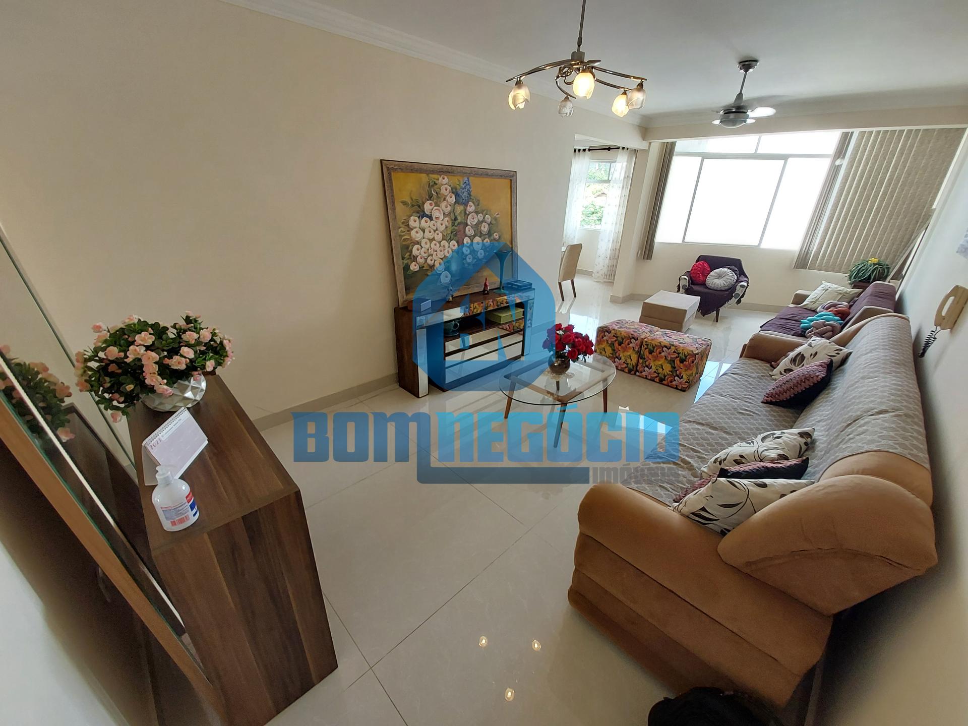 Apartamento à venda com dois quartos e uma suíte, Região Centr...