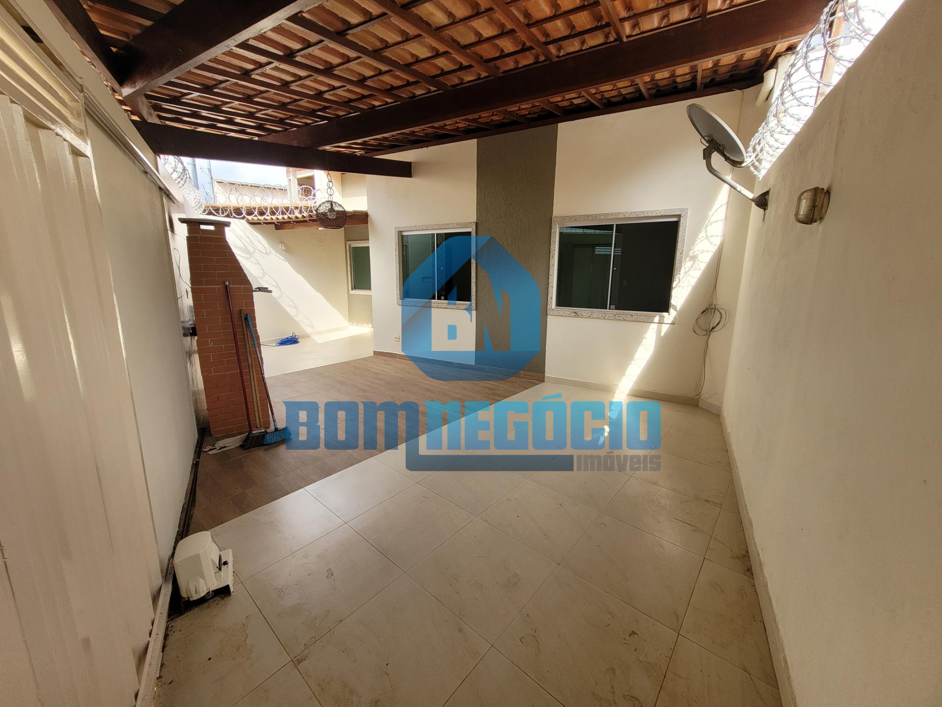 Casa com 3 dormitórios à venda, SANTOS DUMONT I, GOVERNADOR VA...
