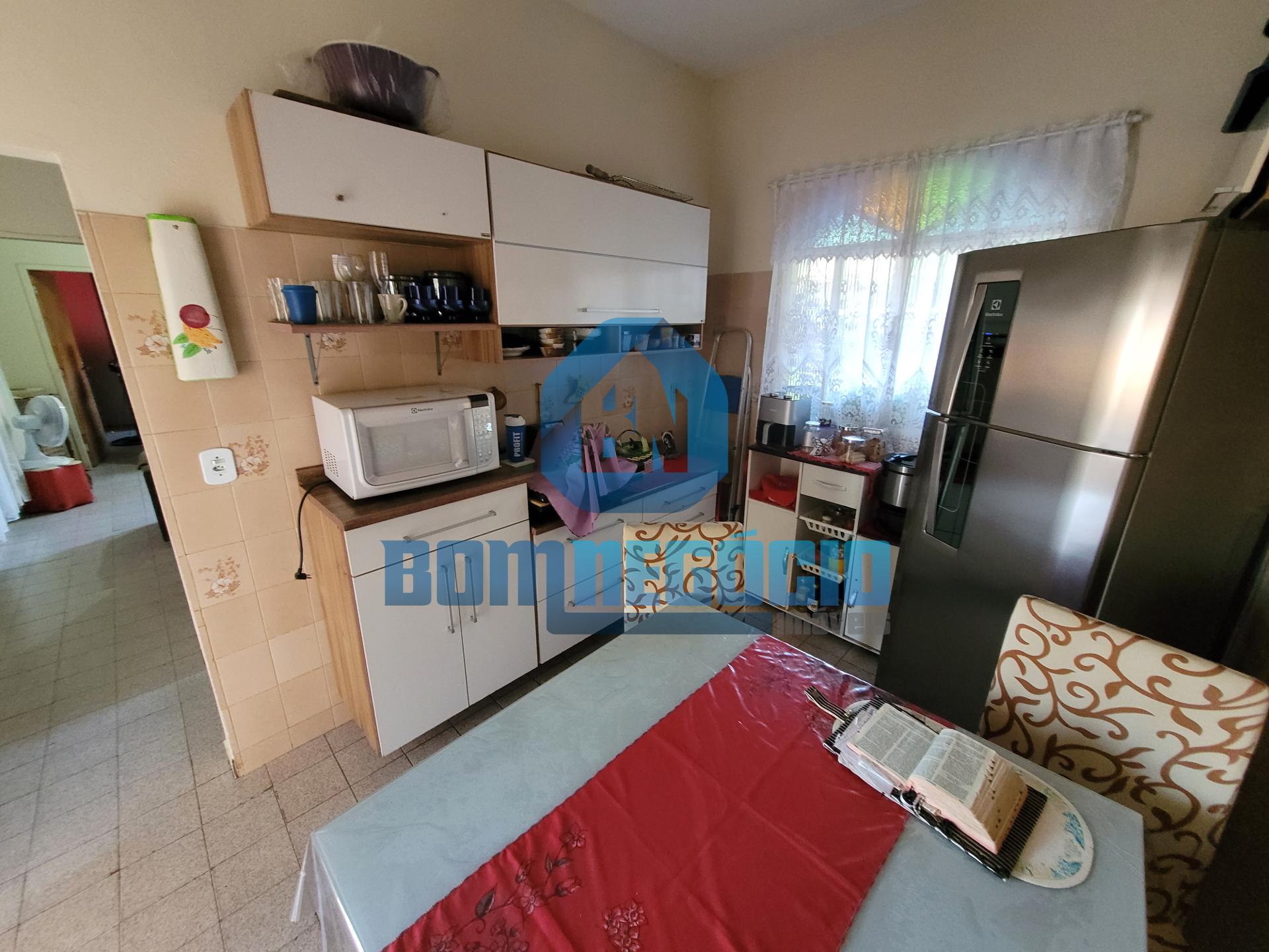 Casa com 3 dormitórios à venda, JARDIM IPE, GOVERNADOR VALADAR...