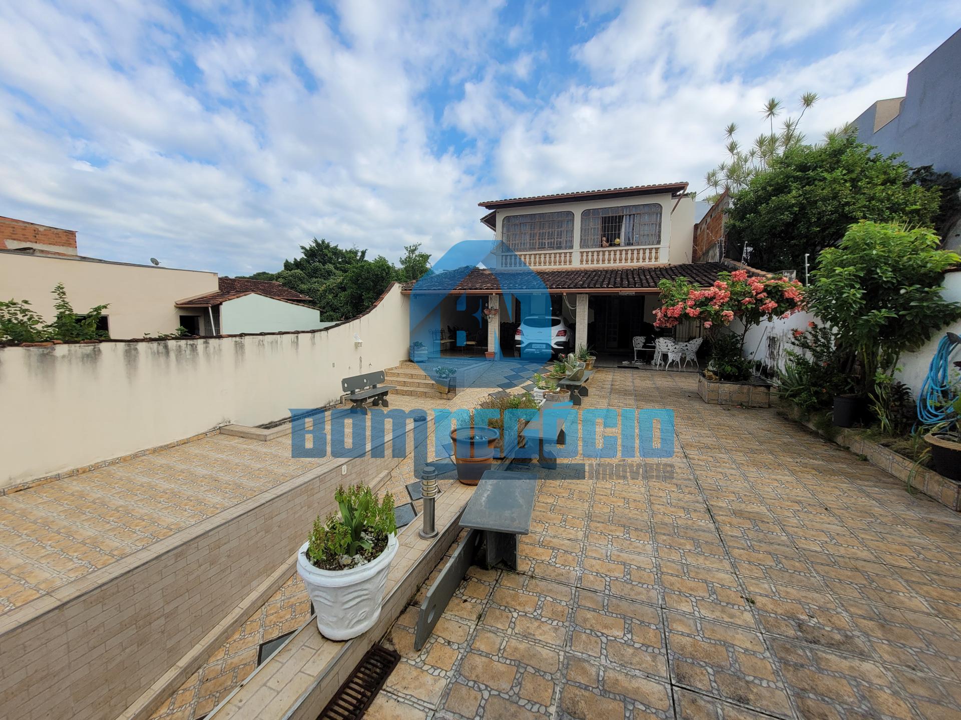 Casa com 3 dormitórios à venda, SANTA HELENA, GOVERNADOR VALAD...