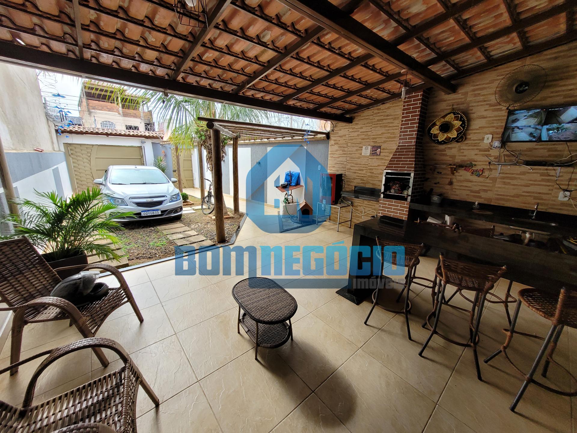 Casa com 3 dormitórios à venda, SANTA RITA, GOVERNADOR VALADAR...