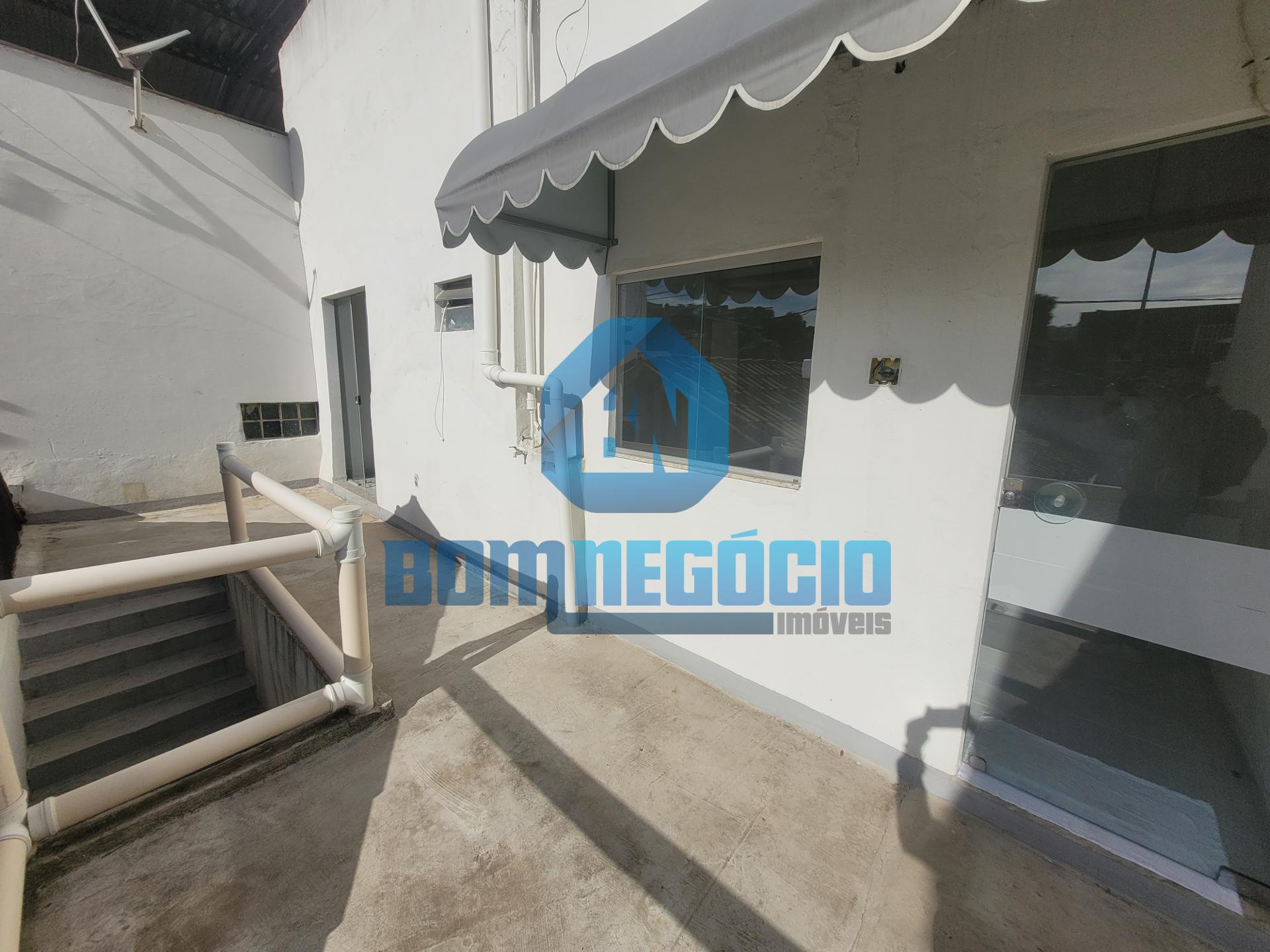 Casa com 3 dormitórios à venda, GOVERNADOR VALADARES - MG
