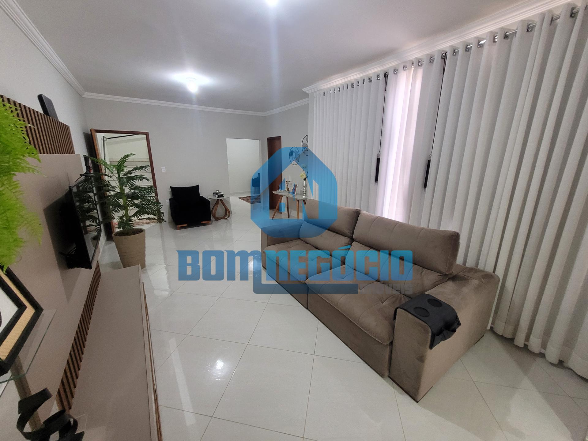 Apartamento com 3 dormitórios à venda, GOVERNADOR VALADARES - MG