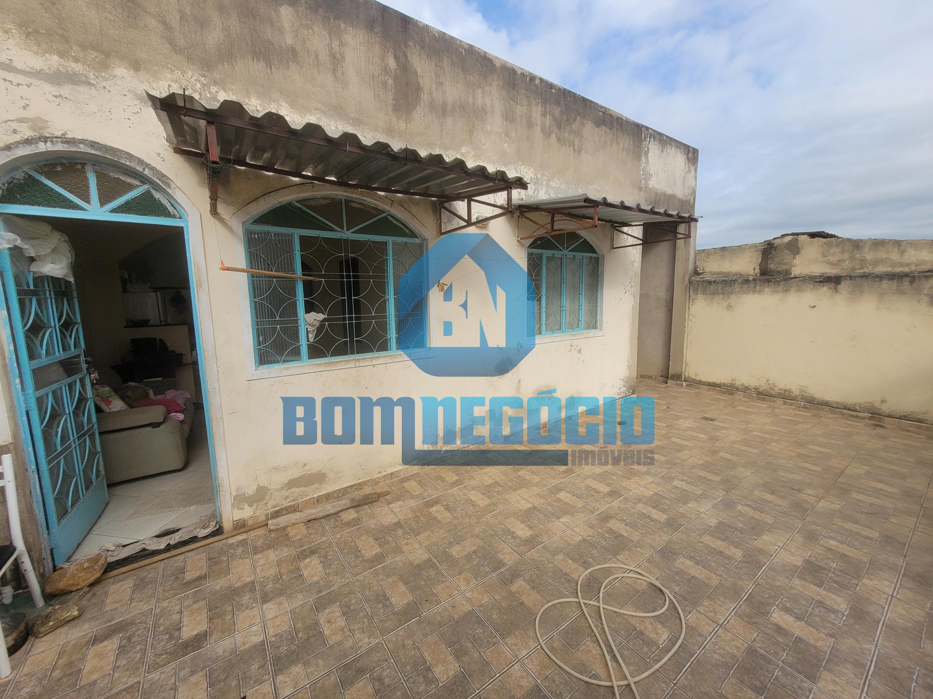 Casa com 2 dormitórios à venda, SANTA HELENA, GOVERNADOR VALAD...