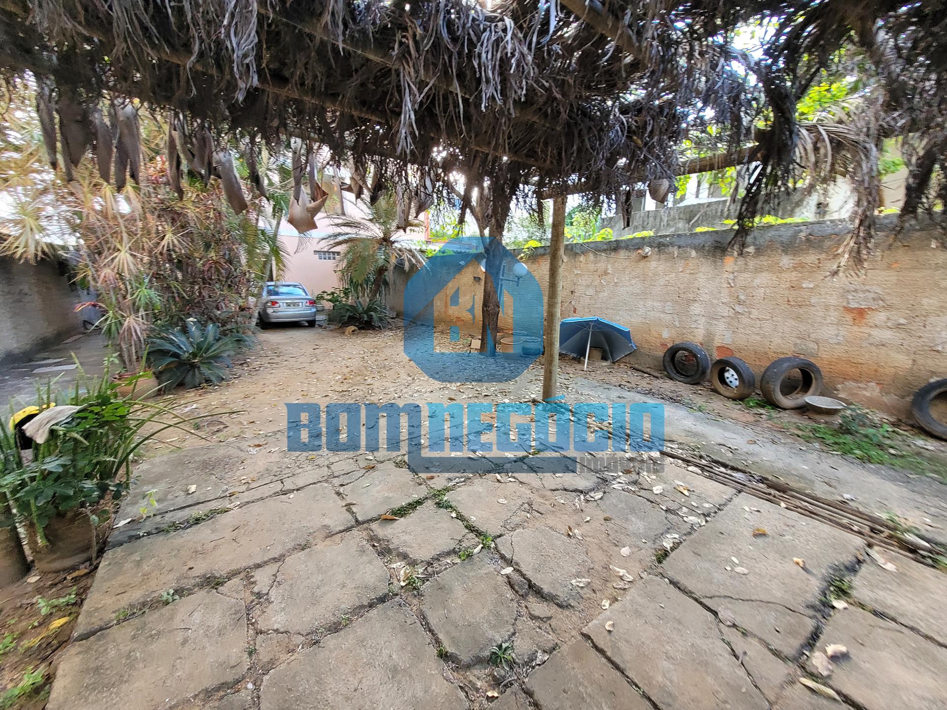 Apartamento com 4 dormitórios à venda, GOVERNADOR VALADARES - MG