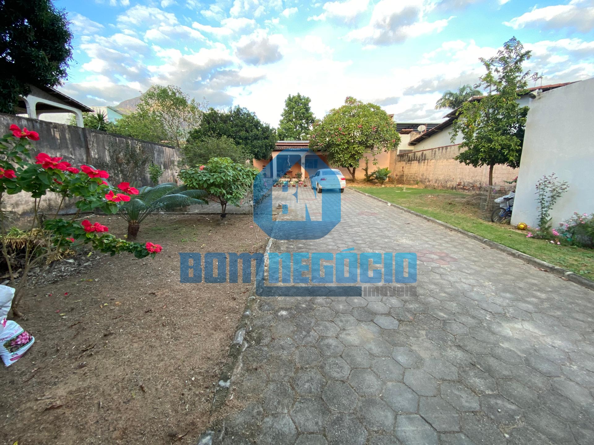 Casa à venda com 4 dormitórios, bairro VILA ISA, GOVERNADOR VA...