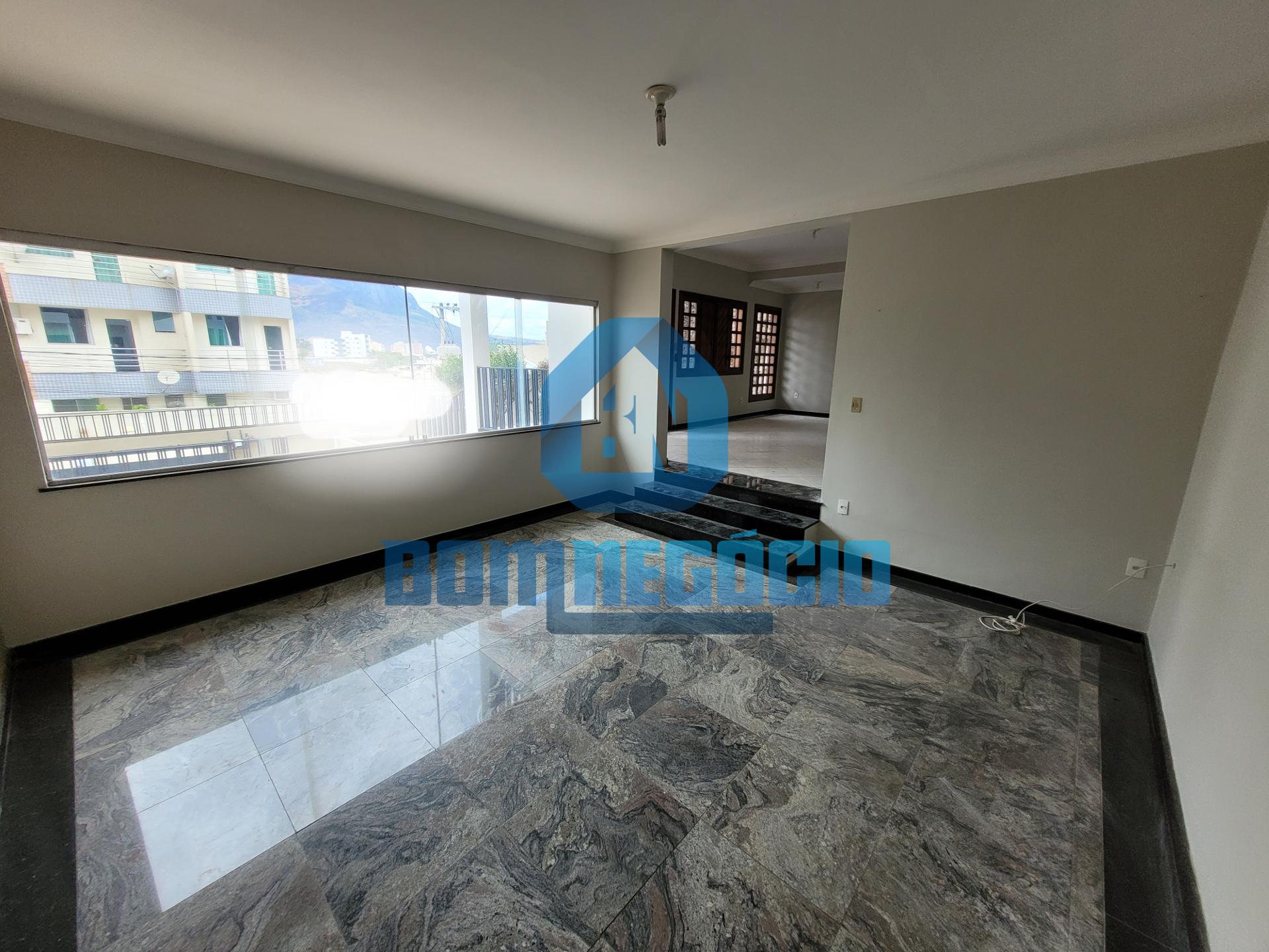 Casa com 4 dormitórios à venda, GRÃ-DUQUESA, GOVERNADOR VALADA...
