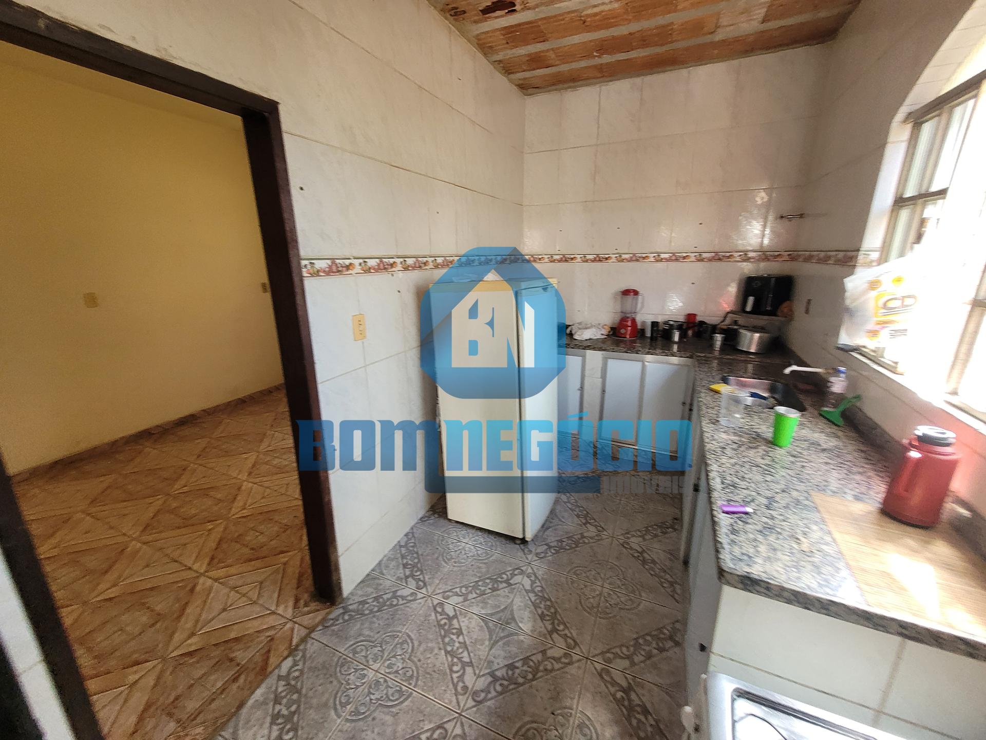 Casa com 2 dormitórios à venda, SANTA RITA, GOVERNADOR VALADAR...