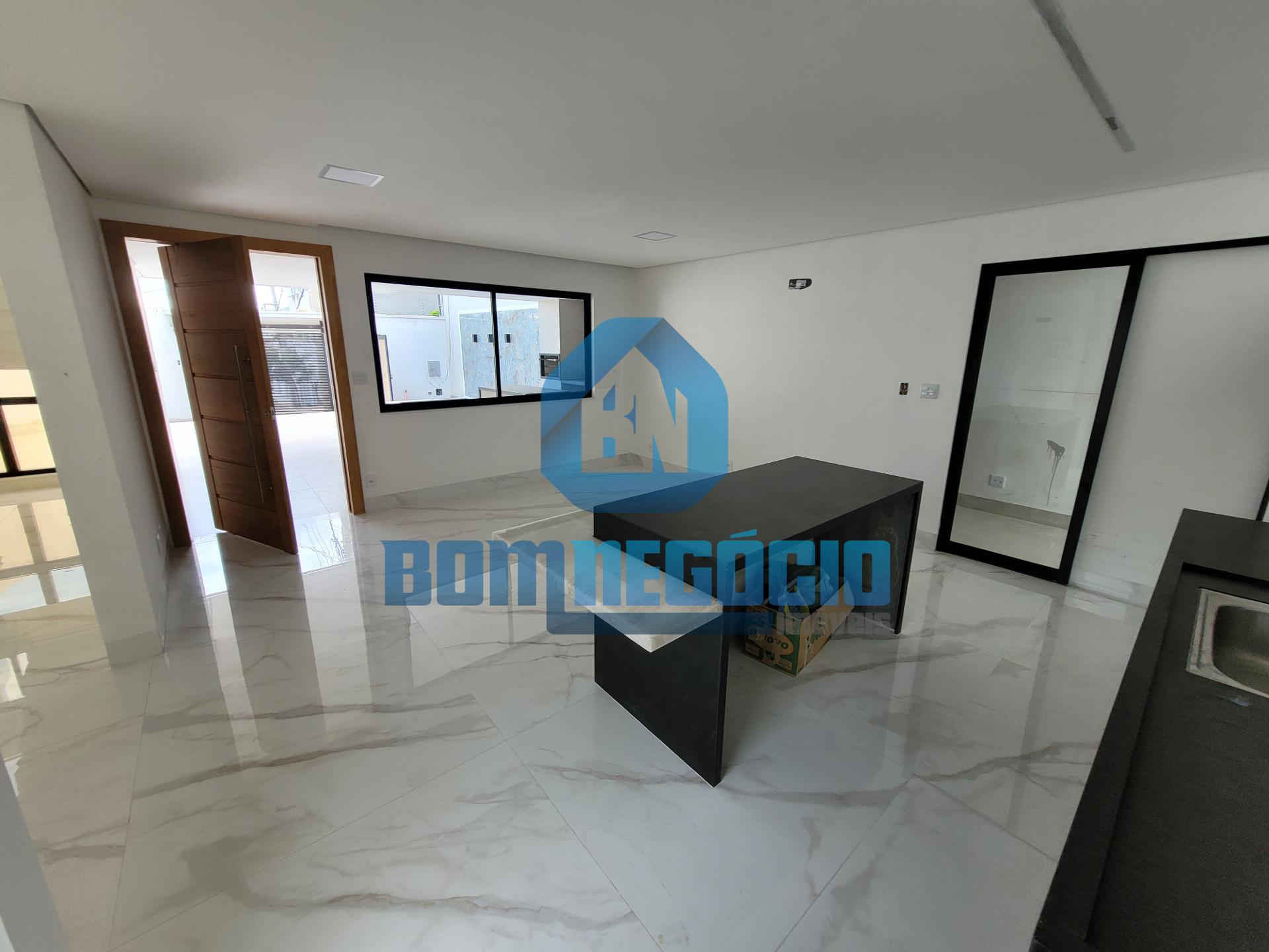 Casa com 3 dormitórios à venda, LAGOA SANTA, GOVERNADOR VALADA...