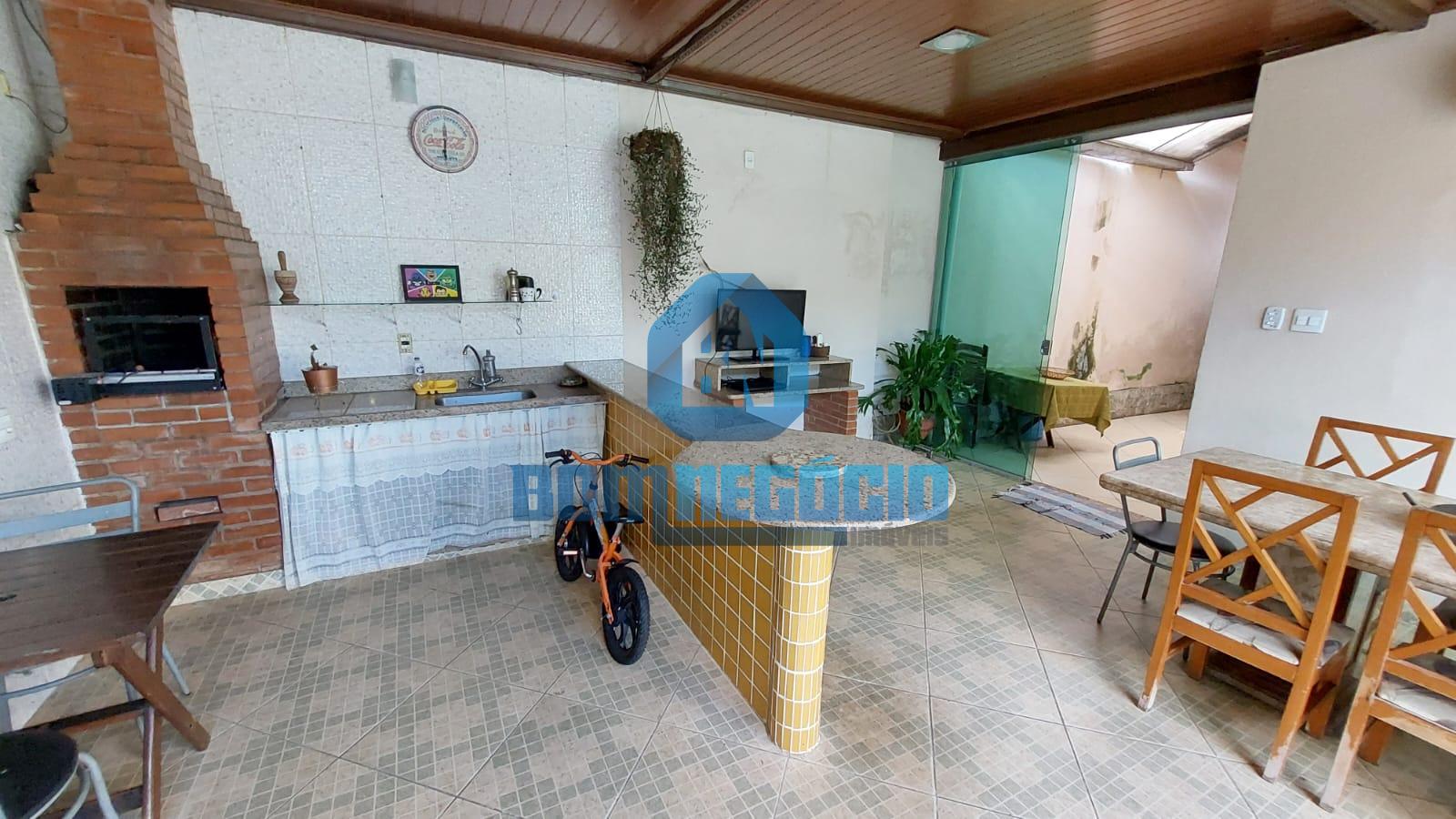 Casa com 3 dormitórios à venda, SÃO PEDRO, GOVERNADOR VALADARE...