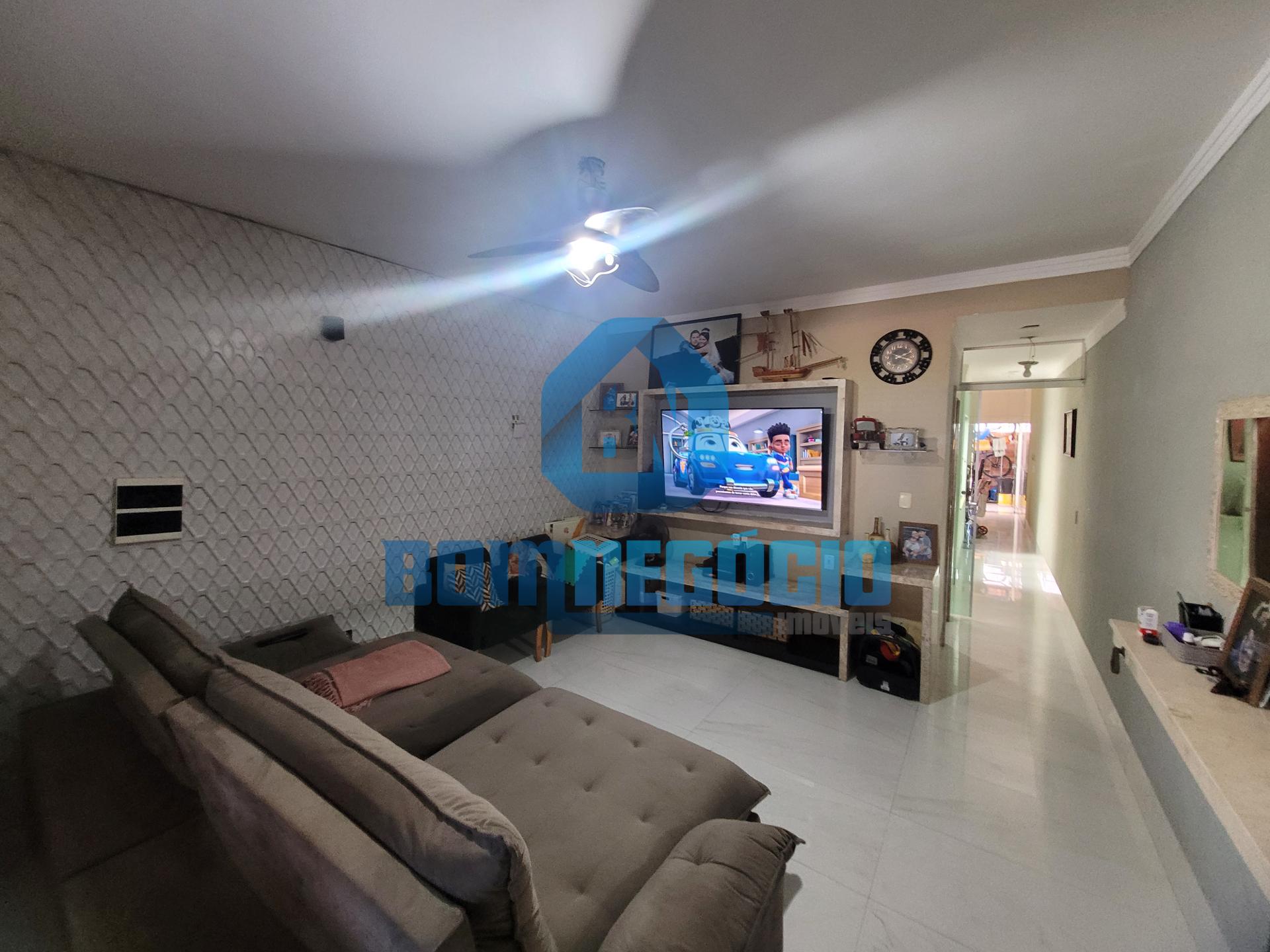 Casa com 3 dormitórios à venda, SANTOS DUMONT I, GOVERNADOR VA...