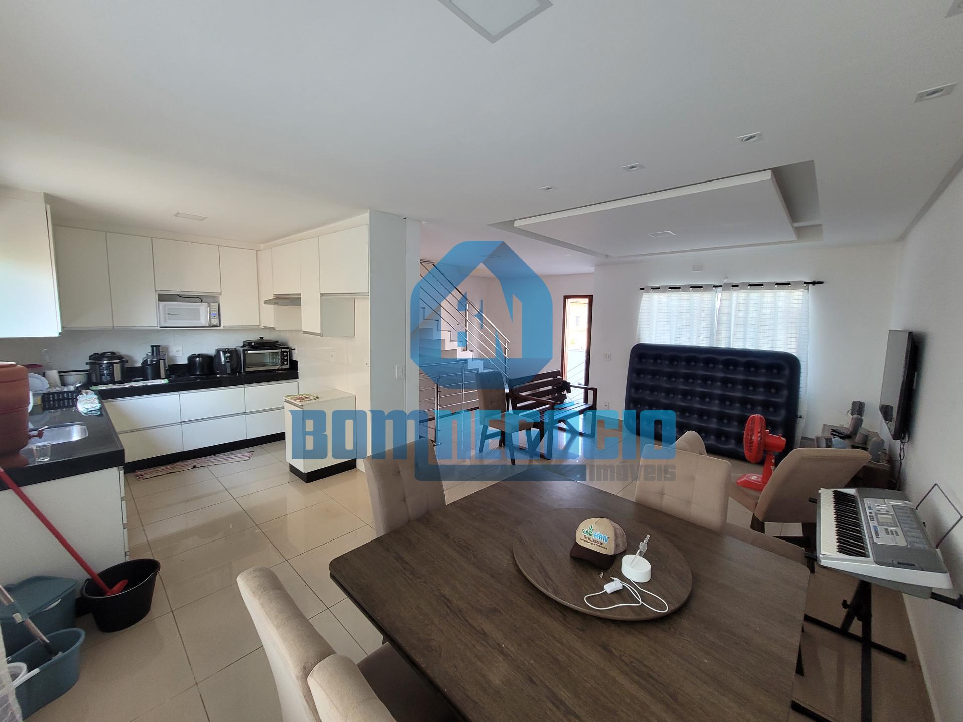 Casa com 3 dormitórios à venda, JARDIM PEROLA, GOVERNADOR VALA...